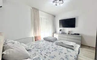 Apartament cu 3 camere decomandat, complet mobilat si utilat la parter in Giroc. - Poză 11