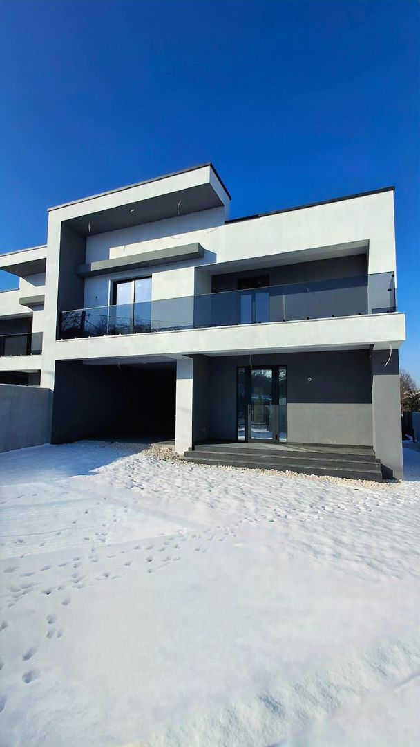 Duplex Ialoveni  315 mp - Poză 1