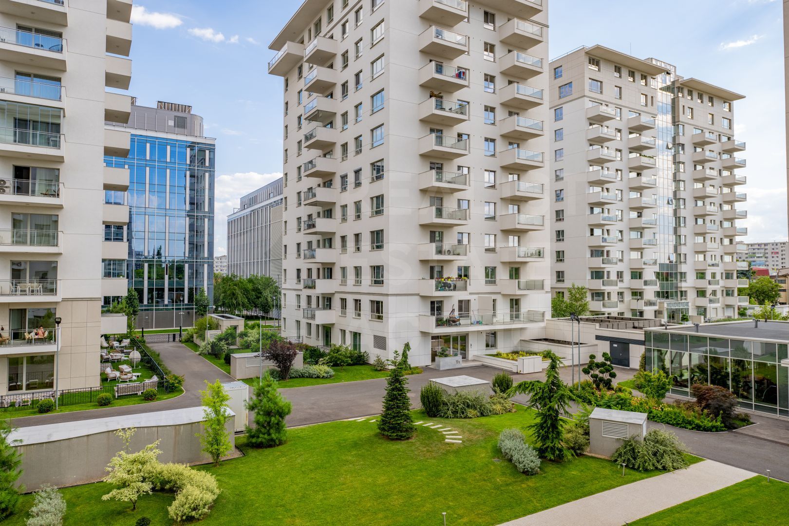 Vânzare, apartament cu 2 camere, Luxuria Residence, Bucureşti - Poză 1
