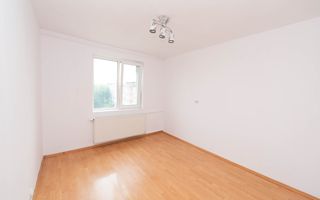 Apartament 3 camere 1980 decomandat Crangasi 2 bai loc parcare - Poză 2