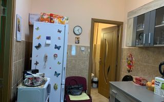 Apartament 2 camere de 50 mp la curte comuna in Sinaia - Poză 6