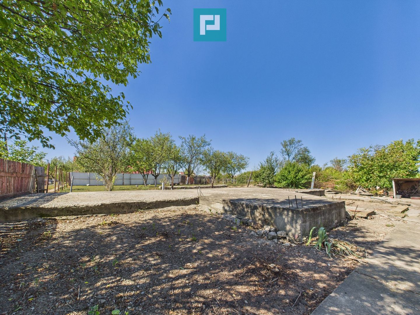 Casă și teren în Moravița, Timiș-poziție excelentă - Poză 14