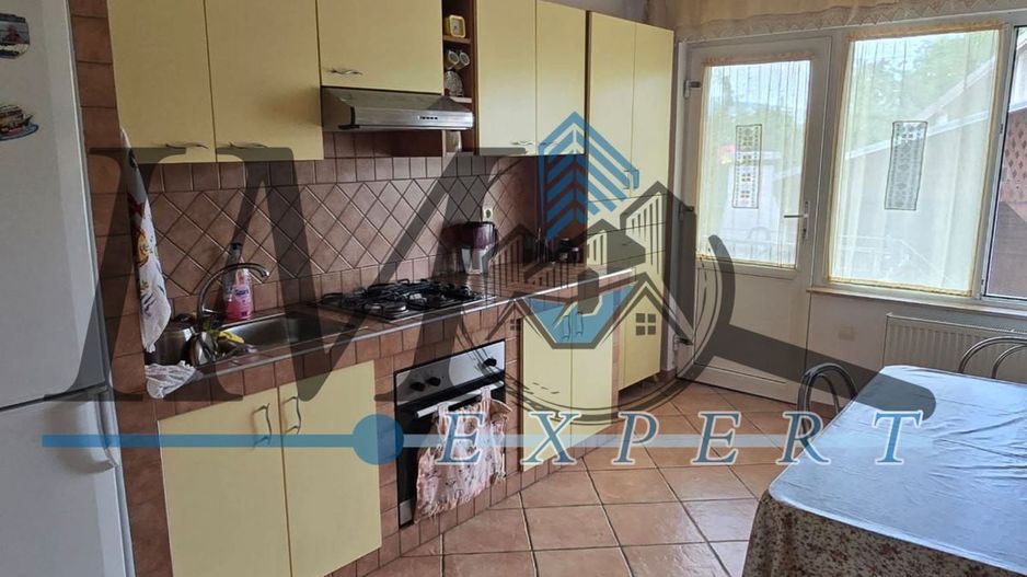 Casă de vânzare zona centrala Aiud - Poză 6