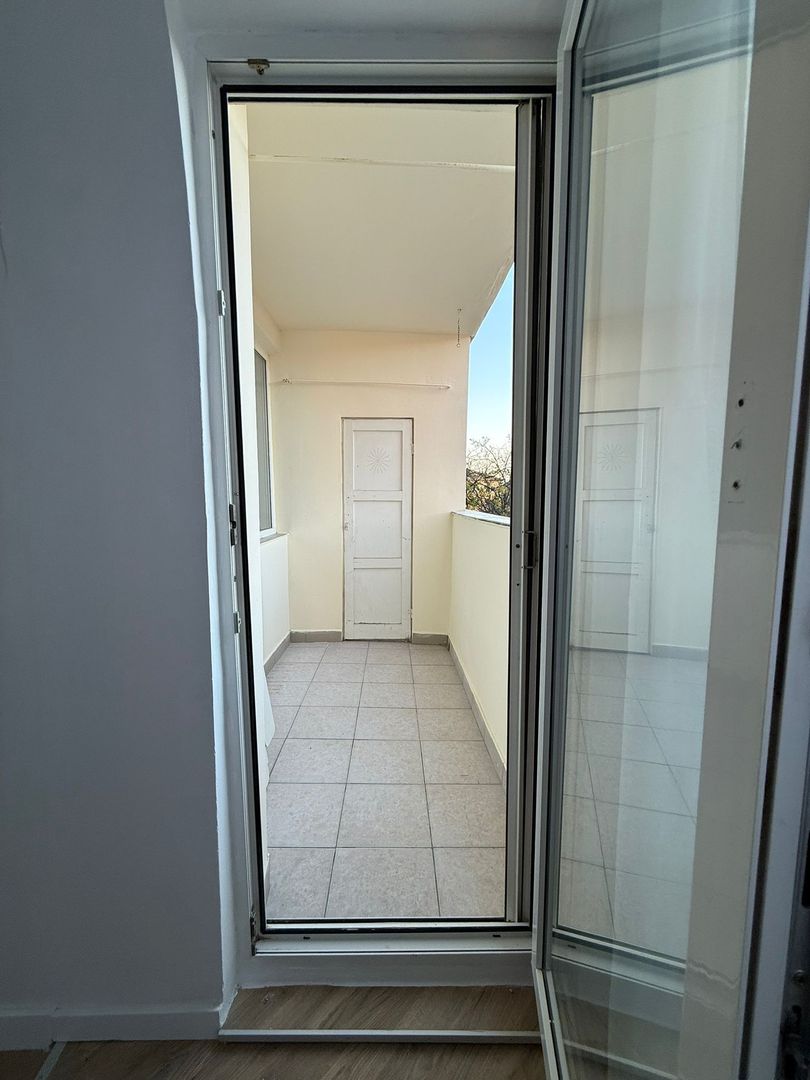 Apartament cu 3 camere – Zona Rogerius, Oradea - Poză 7