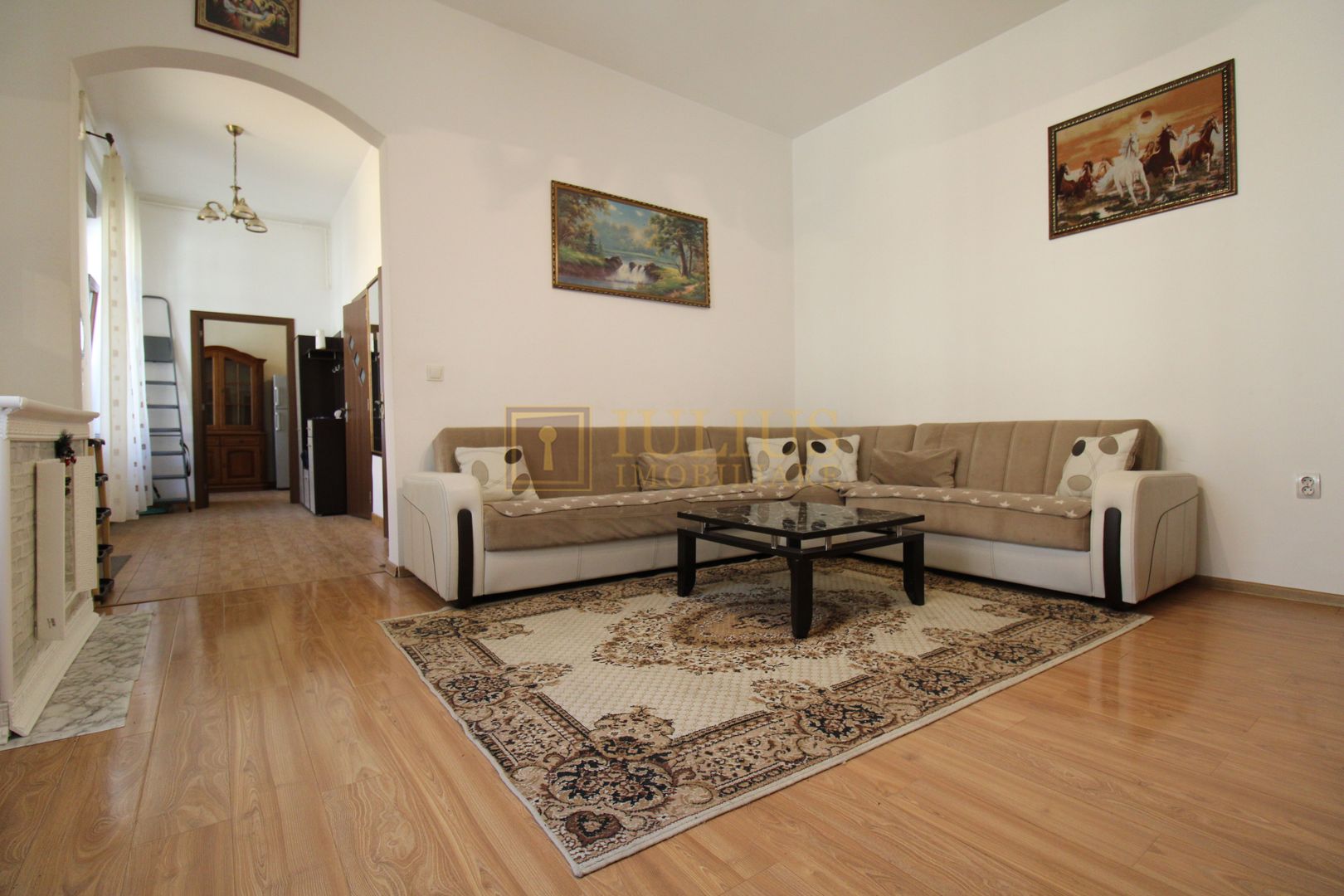 Spatios, 3 camere, centrala proprie, curte interioara - Poză 3