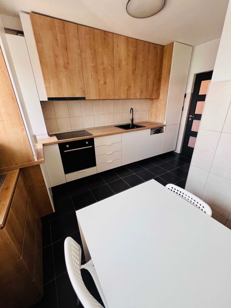 Inchiriere 2 camere | Pta Unirii | Bloc Sitraco | 1 min metrou M1/M2 - Poză 7