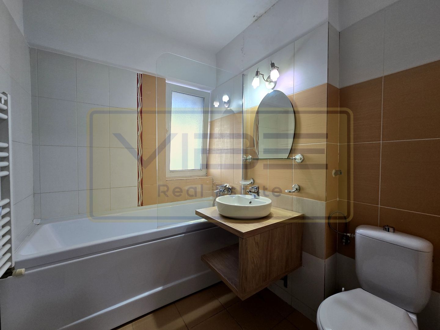 Central- Podu de Fier - 4 rooms -112mp -Panoramic View - Poză 14