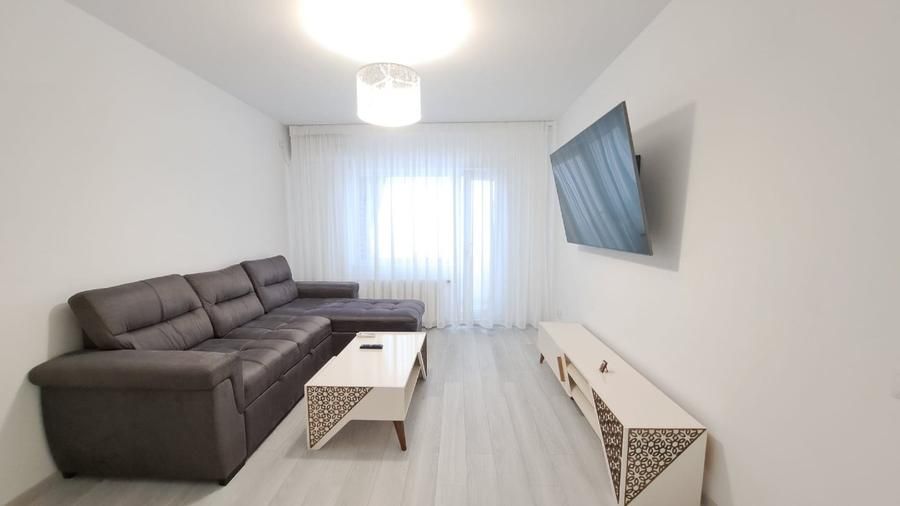 Închiriere Apartament cu 3 camere, 2 bai, 2 balcoane, renovat, zona Dristor - Poză 2