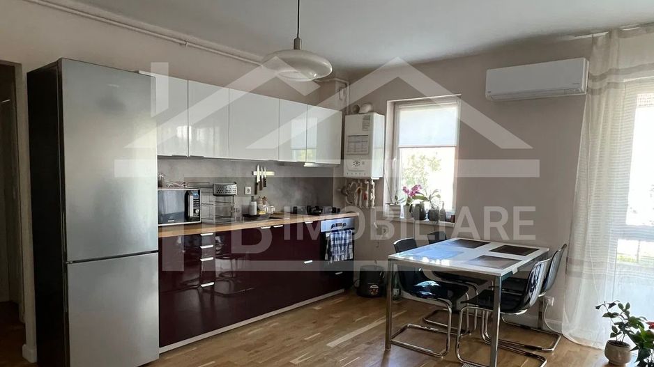 Apartament cu 2 camere, 55mp, Zona Central - Poză 5
