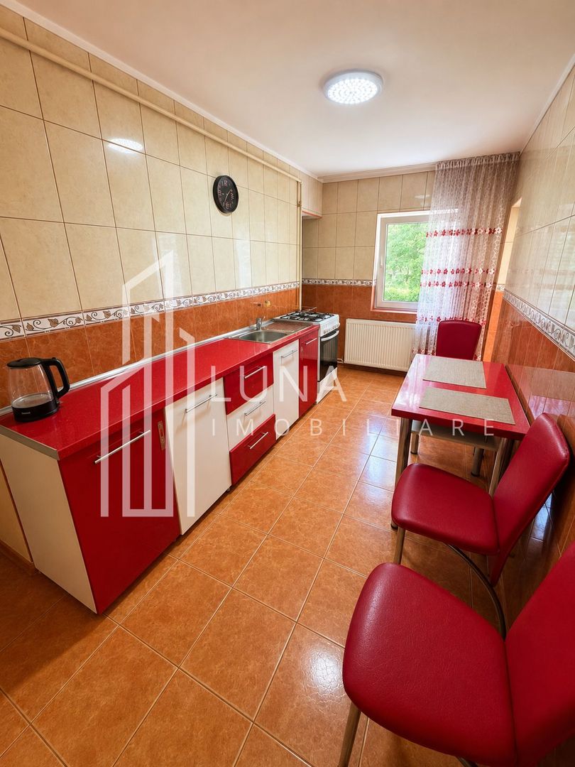 Apartament 3 camere + cameră amenajată la subsol | 2 băi | Tractorul - Poză 8