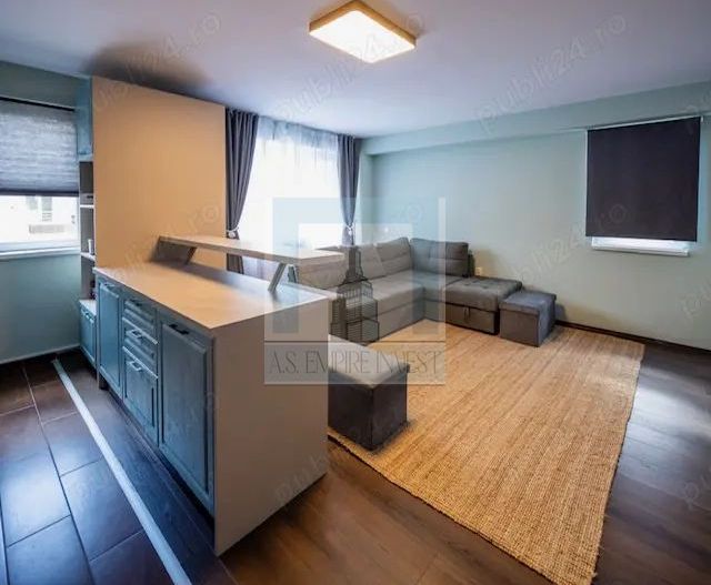 Apartament 3 camere- zona Tractorul - Poză 1