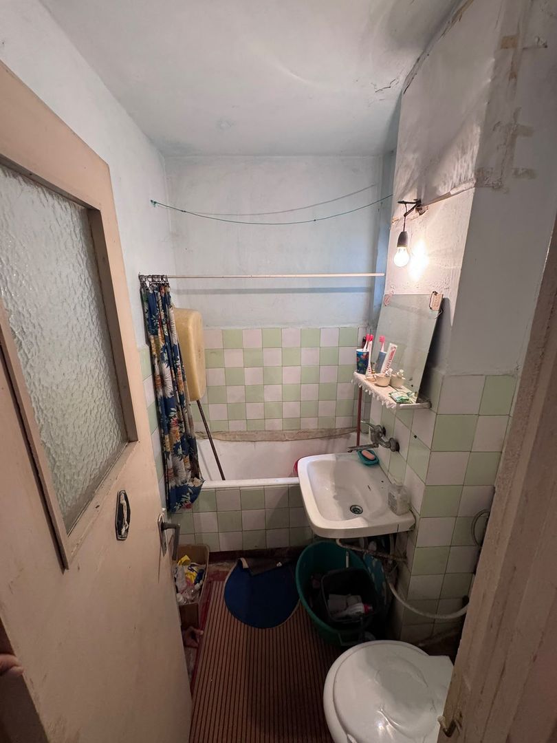 Apartament 3 camere de vânzare – Zona Pieței Centrale - Poză 2