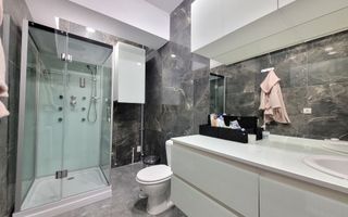 PENTHOUSE DE LUX CU TERASĂ PANORAMICĂ ȘI PRIVELIȘTE SPRE MUNȚII FĂGĂRAȘ - Poză 9