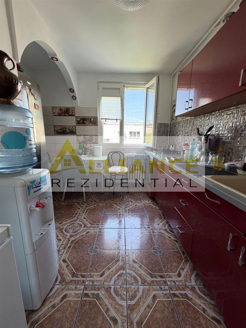 APARTAMENT 4 CAMERE SI 2 BAI DE VANZARE - ZONA METROU 1 DECEMBRIE - Poză 10