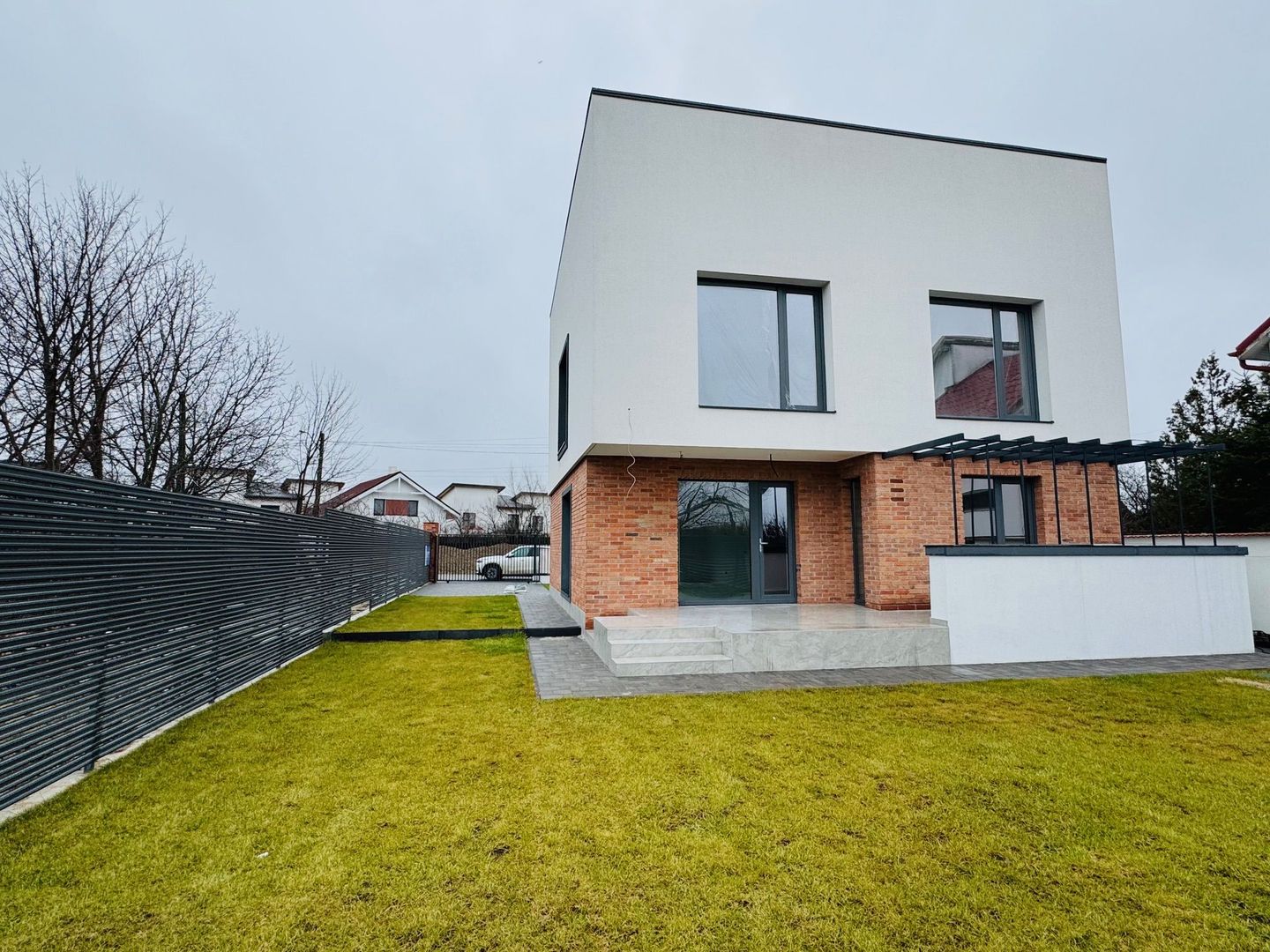 Vila de vânzare în Tunari - Zona ideală pentru tine! - Poză 5