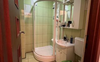 Apartament cu 4 camere in zona Parc Sebastian-Centrala Proprie - Poză 6