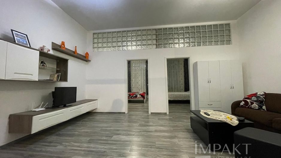 Apartament 3 camere, primitor, situat pe Bulevardul Eroilor!!! - Poză 1