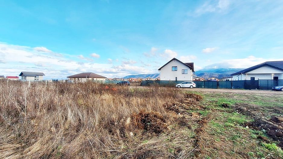 Vând teren comuna Cristian jud Brașov 714 metri patrați preț 78.000 E - Poză 13