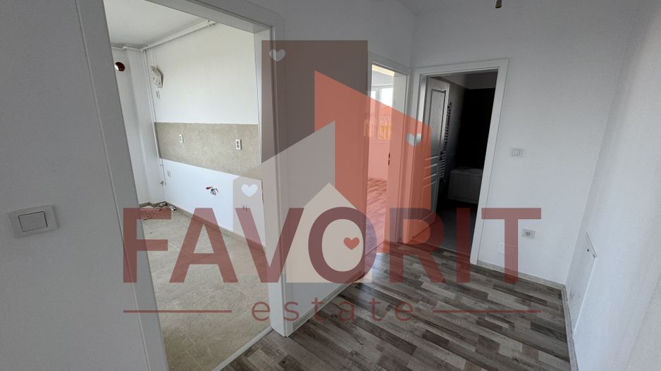 59 mp utili. Disponibil imediat. 2 locuri de parcare inscrise in CF. - Poză 5