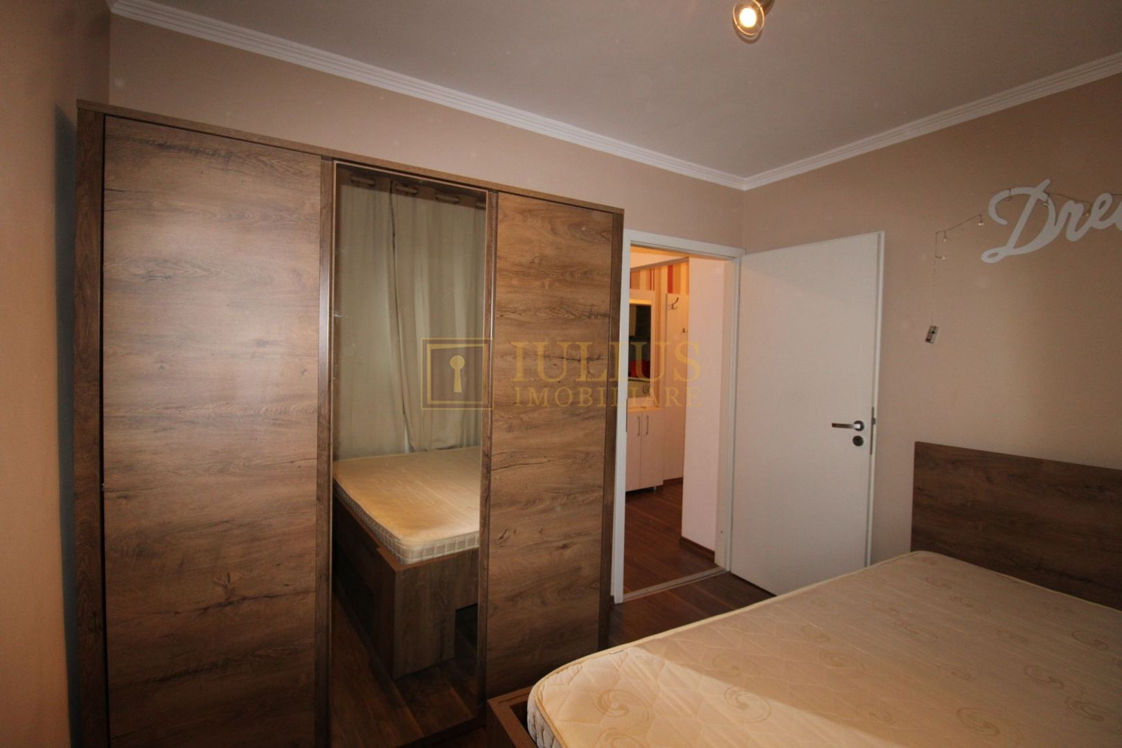 Complex, 3 camere, centrala proprie, aer condiționat. - Poză 10