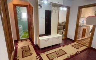 De închiriat apartament 4 camere decomandat - Poză 1