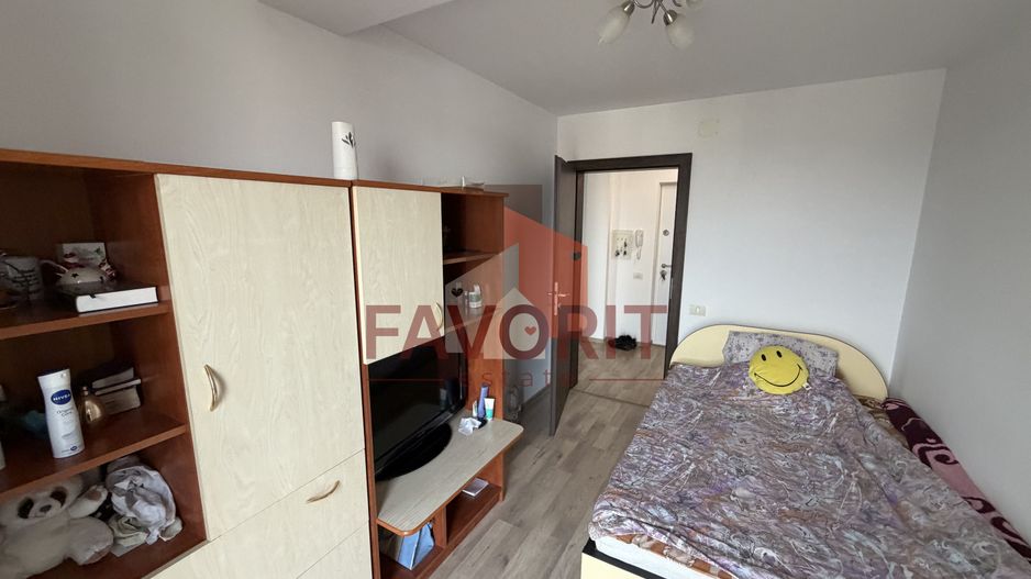 Spatios. Mobilat si utilat. Pozitie excelenta. - Poză 17