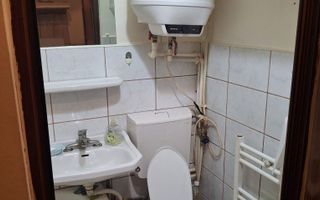 Vând camera de cămin transformata in garsoniera in spate la Jumbo - Poză 8