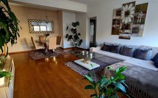 DE VANZARE APARTAMENT 4 CAMERE + CURTE | ZONA CENTRALĂ - Poză 1