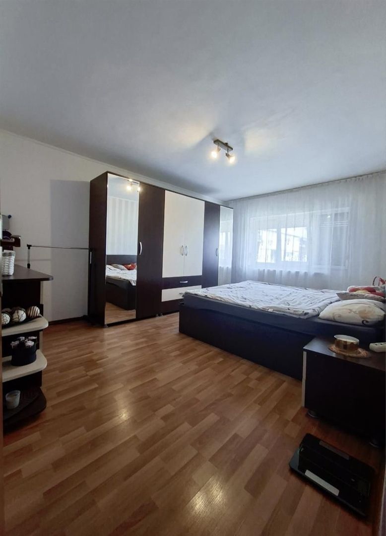Apartament 3 camere Cantemir - Poză 4