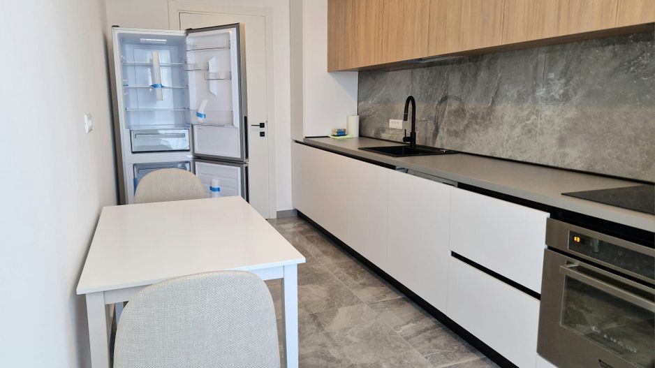 Apartament de lux cu terasa, complet utilat - Poză 6