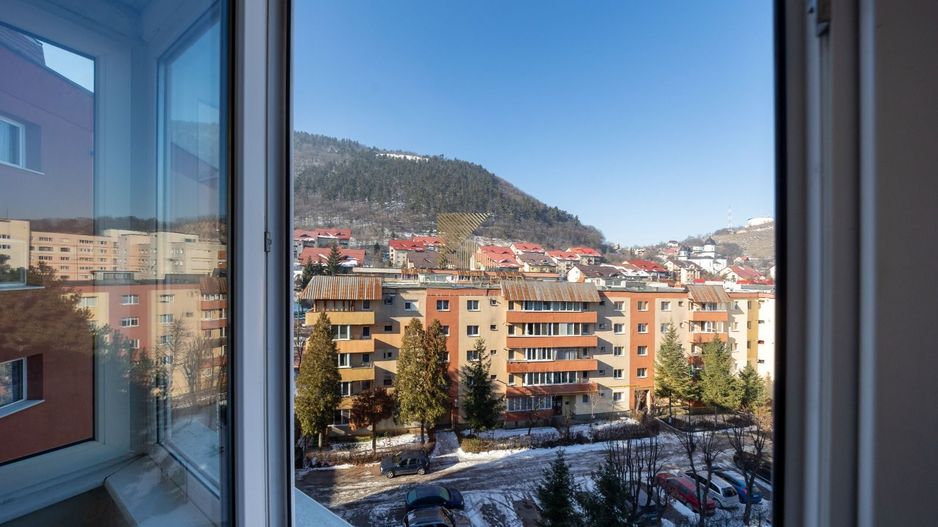 Apartament 3 camere, vedere superbă, Răcădău, str. Carpenului - Poză 7