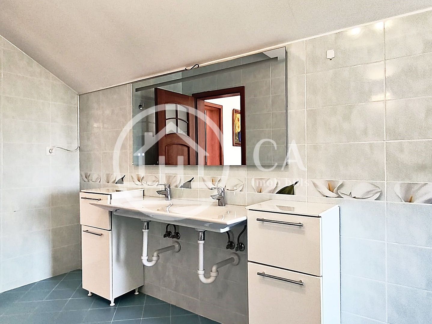 Casa de inchiriat cu 5 camere in cartier Viena, Oradea - Poză 20