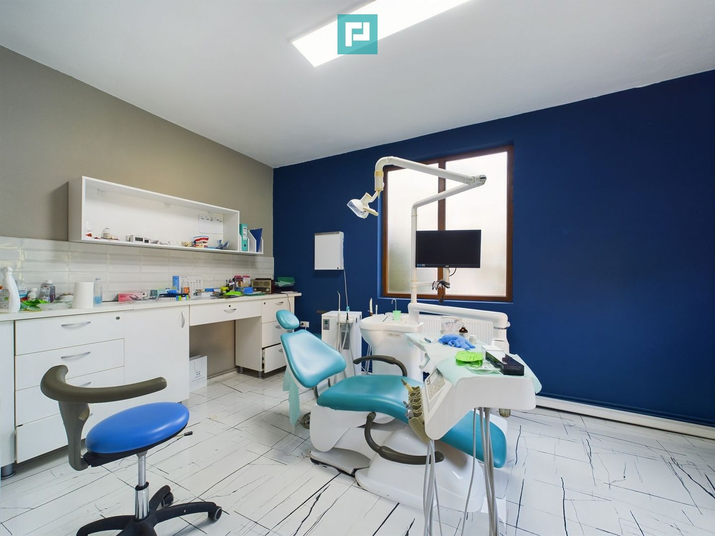 Proprietate multifuncțională într-o locație Centrală - Poză 3