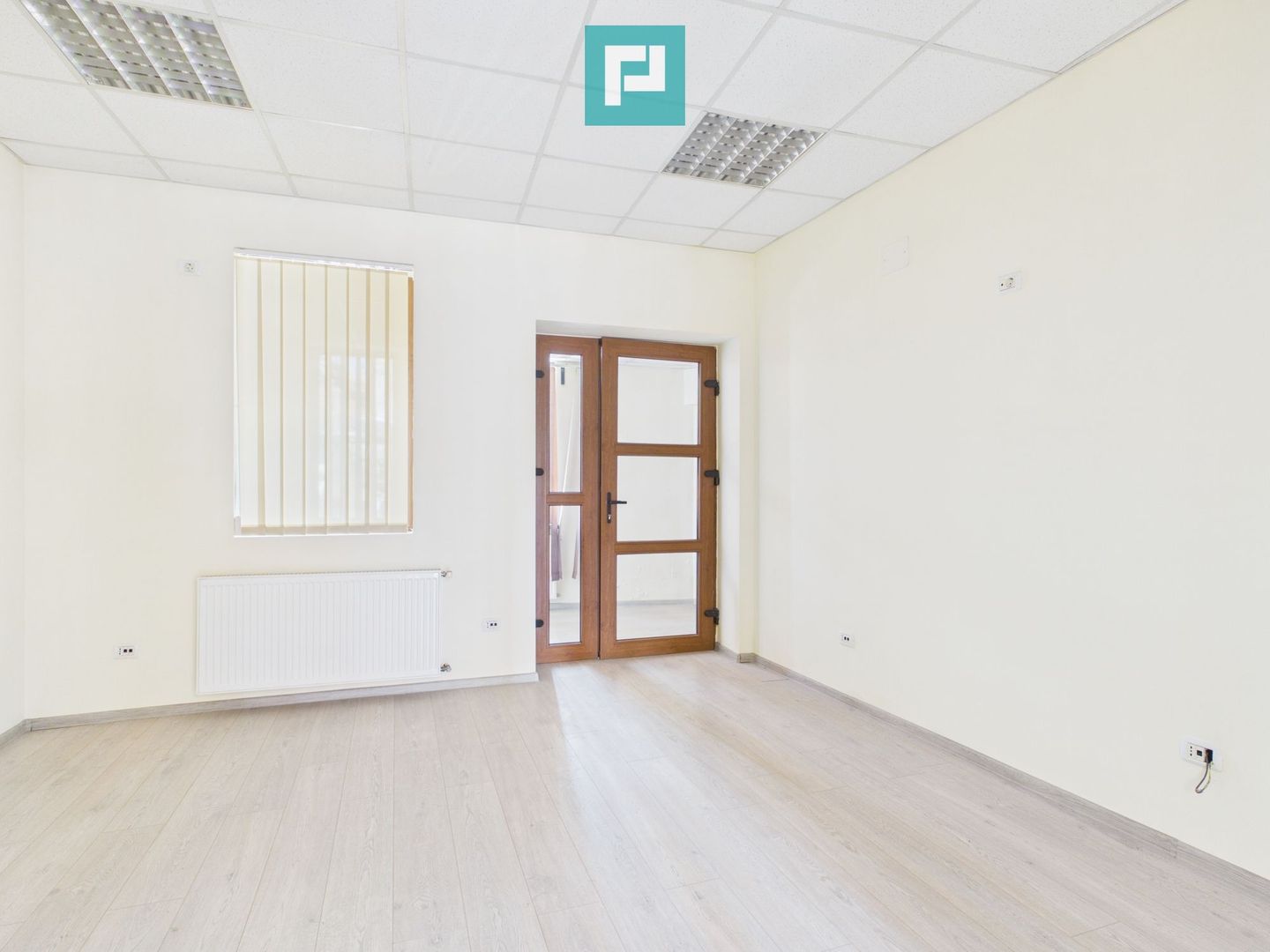 Spațiu central birou/locuință – Str. Primăriei - Poză 5
