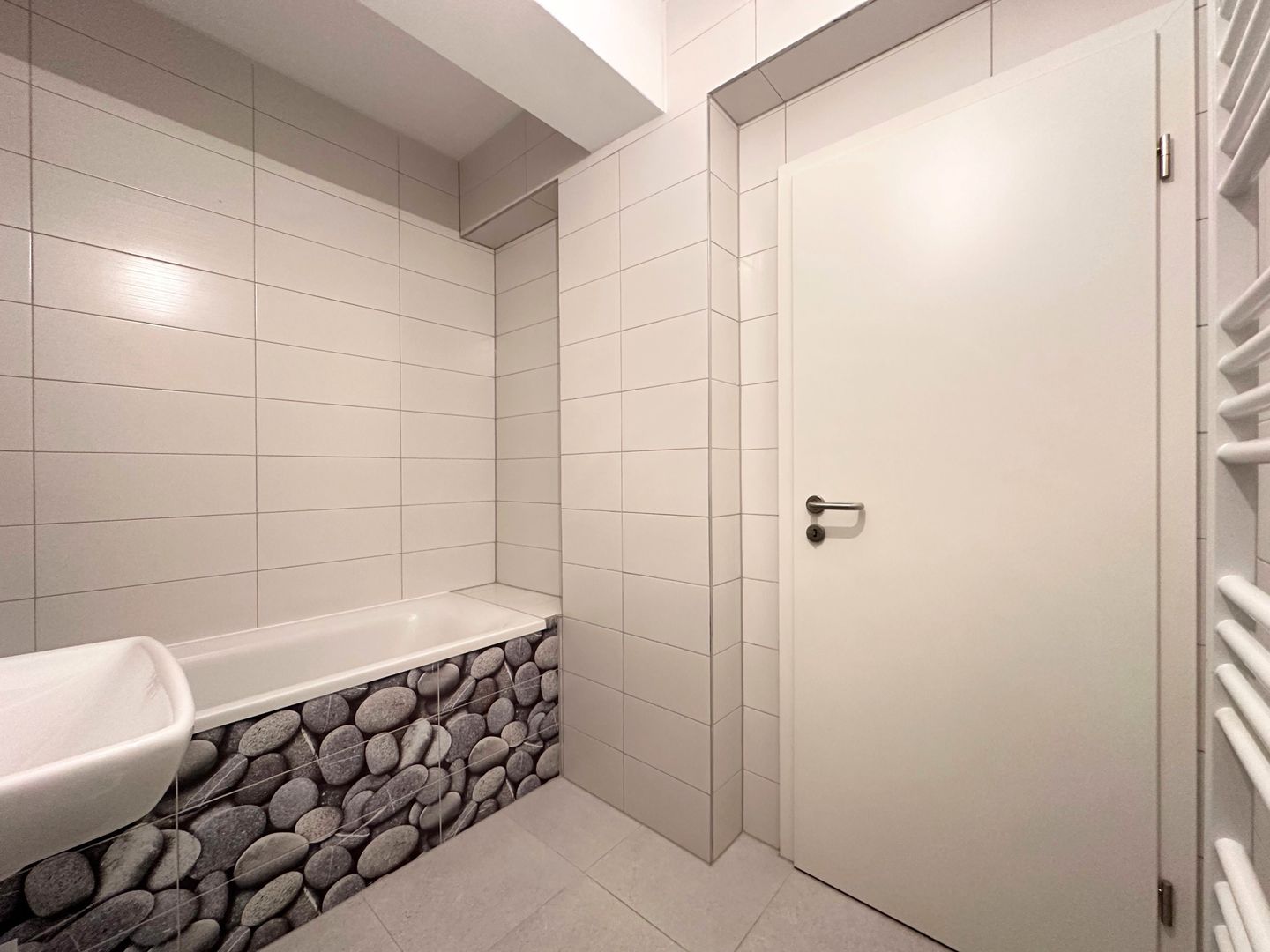 VÂNZARE APARTAMENT 2,5 CAMERE  NOU NELOCUIT - Poză 21