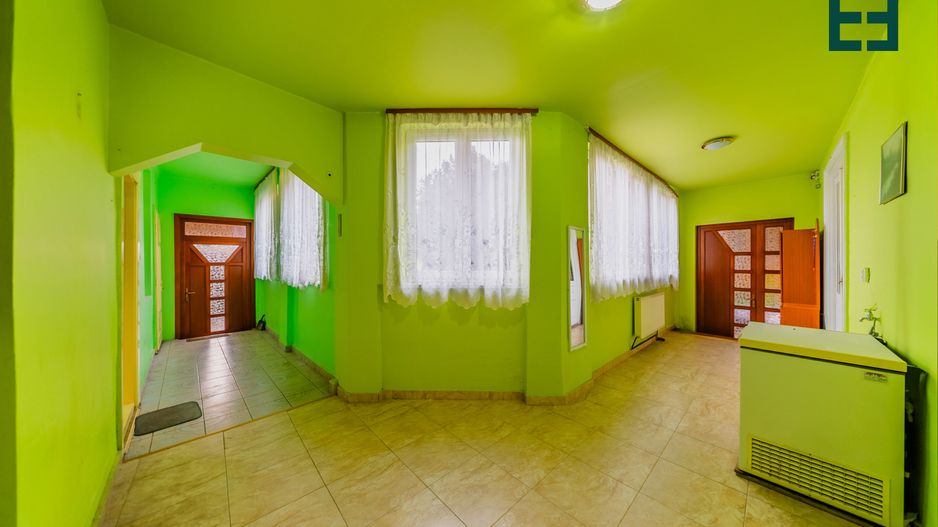 Casă cu 4 camere și 1044 mp Teren - Aradul Nou - Arad - Poză 12