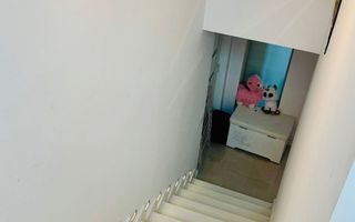 Casa moderna cu 6 camere terase 50 mp si curte in Parcul Sub Arini - Poză 15