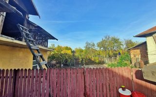 Vanzare casa cu teren 1800 mp, Pitesti str Bananai, la intrare - Poză 16