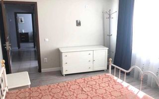 Inchiriez apartament 2 Camere Decomandat, Independentei, langa UMF - Poză 1