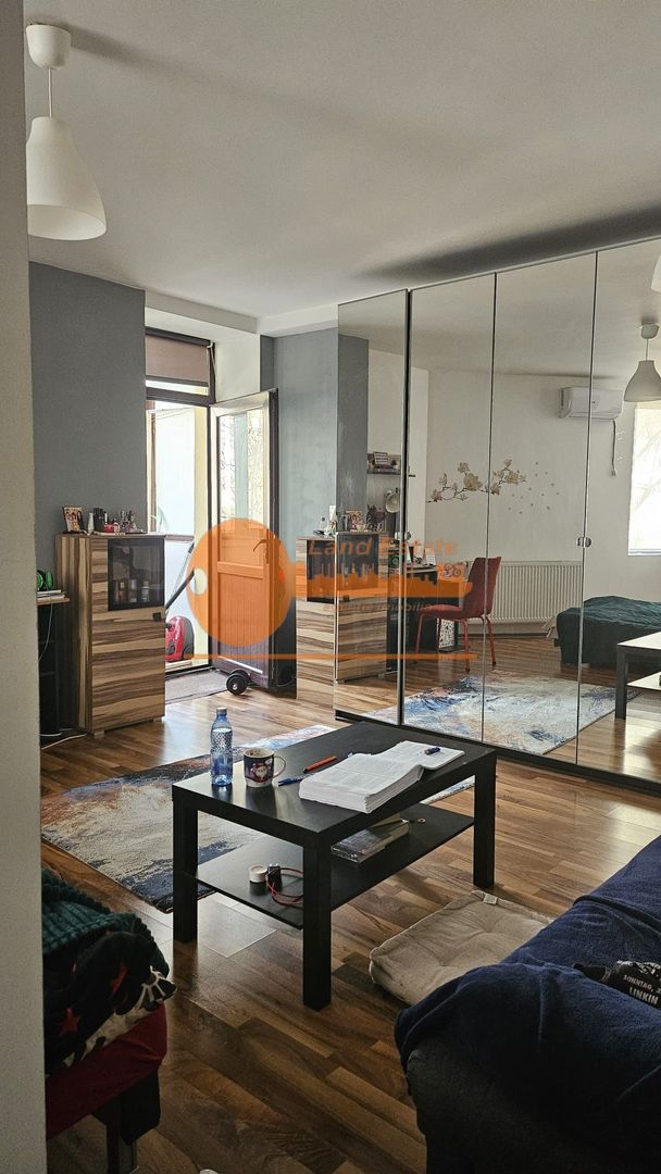 Garsoniera Gorjului (550m metrou-2008-Parcare ) - Poză 2