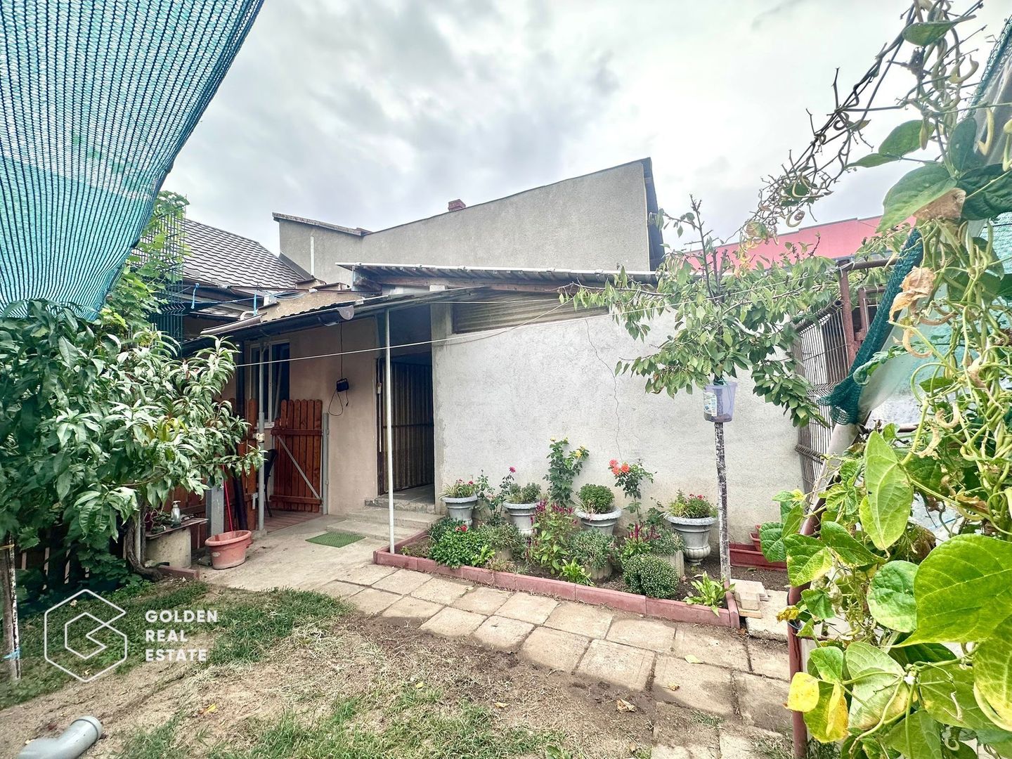 Casa centrala cu 3 camere, curte privata și gradina - Poză 20