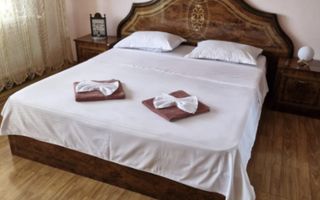 Casa de inchiriat | Snagov | acces direct la lac | ponton propriu - Poză 9