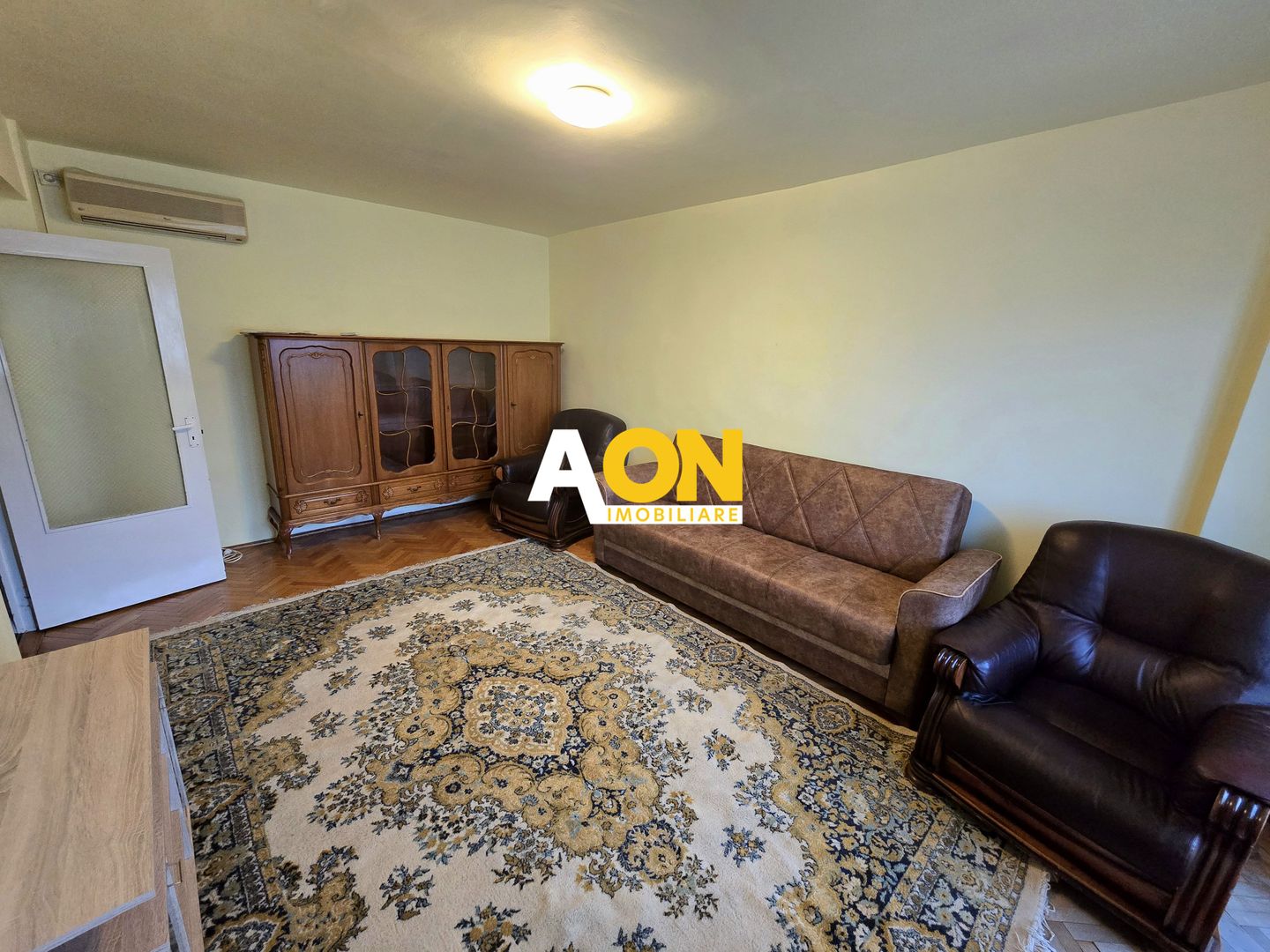 Apartament cu 2 Camere, Etaj 3, Zona Mercur - Cetate - Poză 2