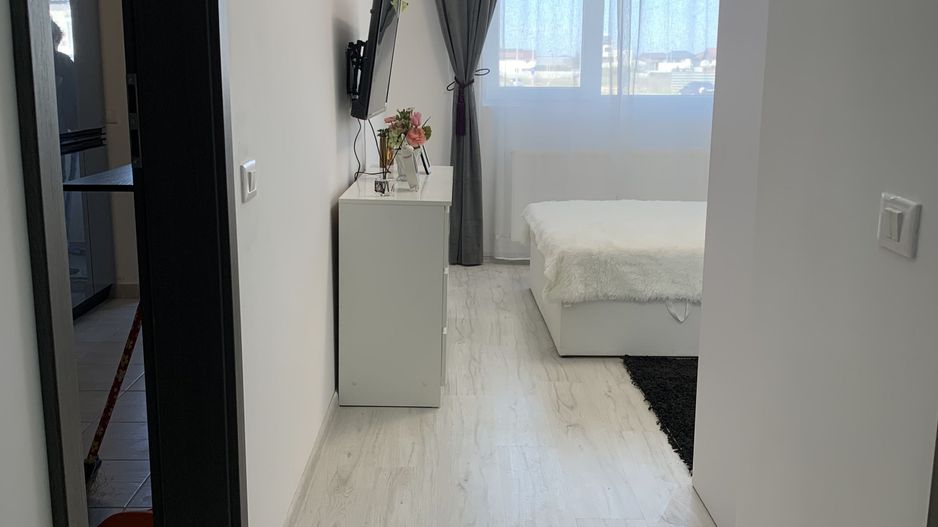 Garsoniera de inchiriat Militari Residence - Poză 6