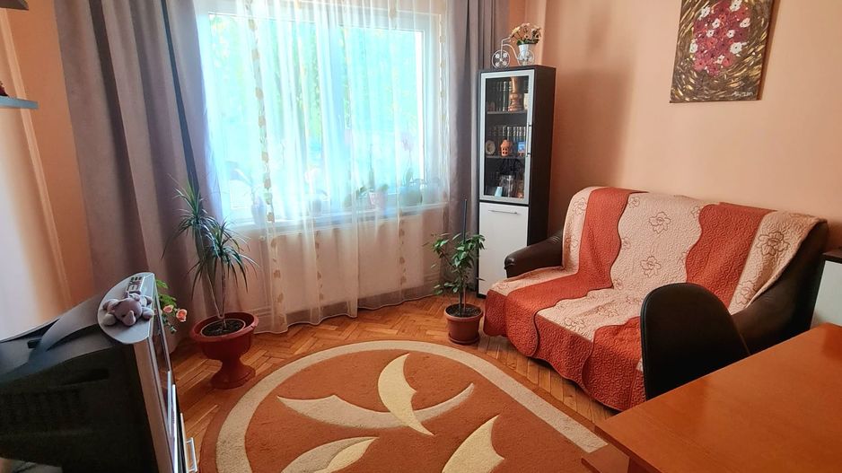 Apartament decomandat cu 3 camere de vânzare | Tudor - Poză 3