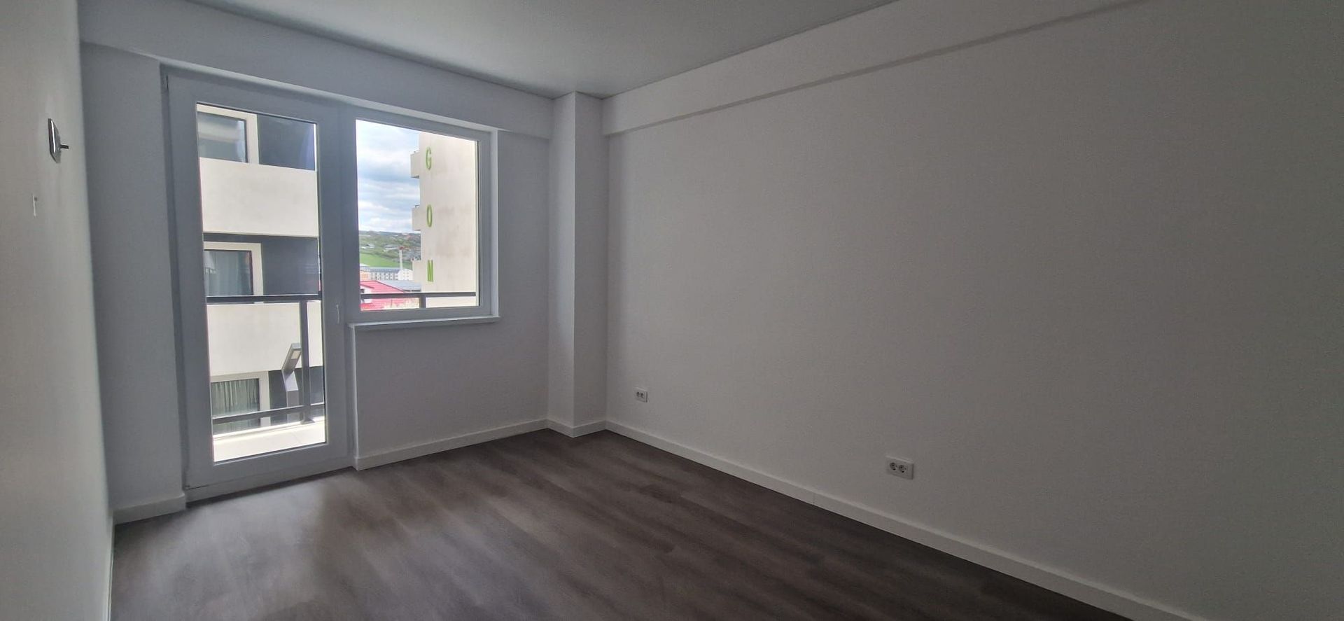 Apartament NOU finalizat 2 camere Decomandat 62 mp Bucium 99500 euro - Poză 3
