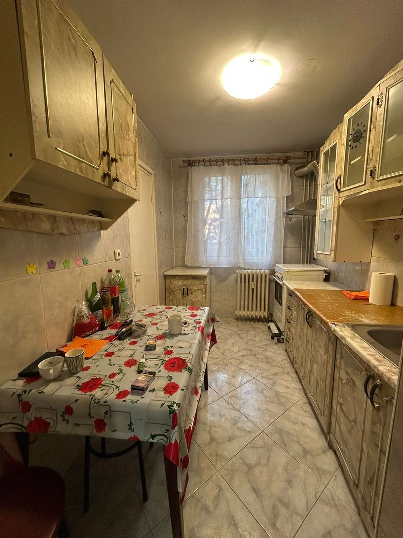 Vand apartament 3 camere Rahova - Poză 5