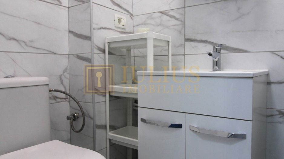 Apartament spatios, amenajat modern, dressing-Cetatii - Poză 16