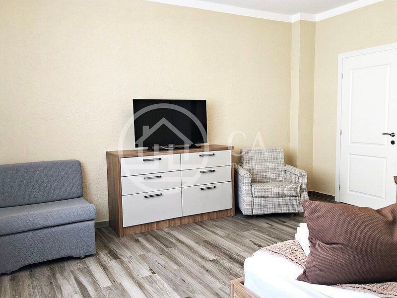 Casa de inchiriat cu 3 camere in zona centrala, Oradea - Poză 8