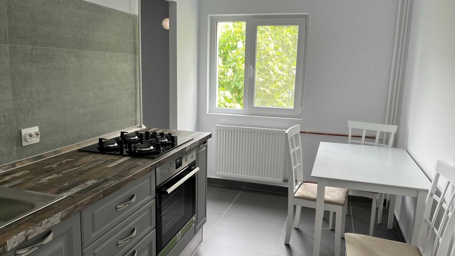 Aviatiei Promenada - Poză 1